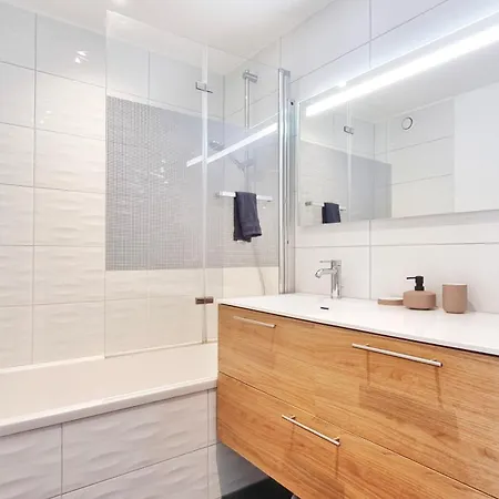 Au Rythme De La Cavalerie Centre & Terrasse Διαμέρισμα *