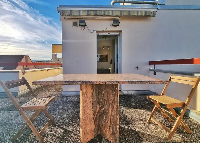 아파트 Au Rythme De La Cavalerie Centre & Terrasse *